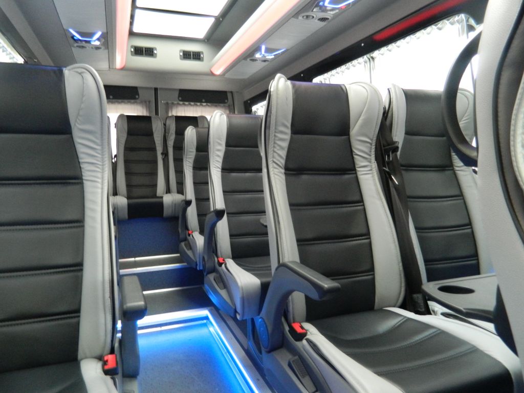 Micro Bus - MERCEDES-BENZ