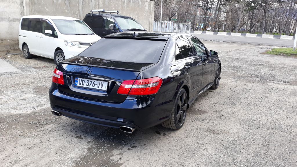 სედანი - MERCEDES-BENZ