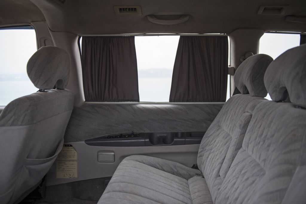 Minivan - MITSUBISHI