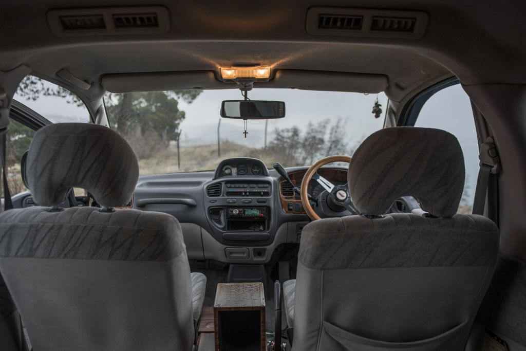 Minivan - MITSUBISHI