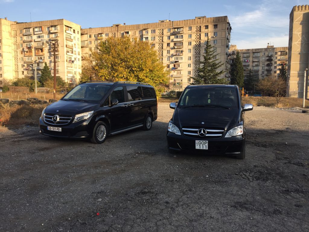 автобус - MERCEDES-BENZ