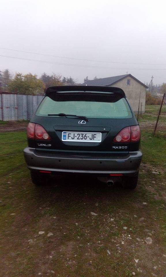 ჯიპი - LEXUS