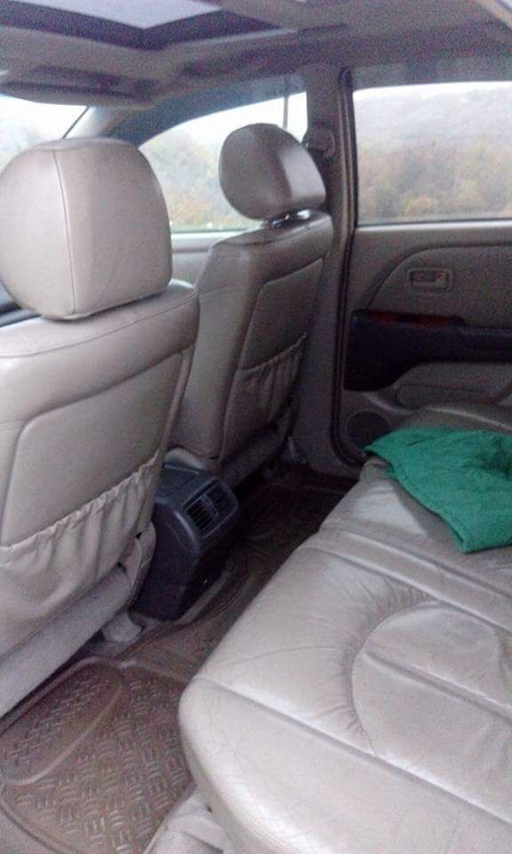 ჯიპი - LEXUS