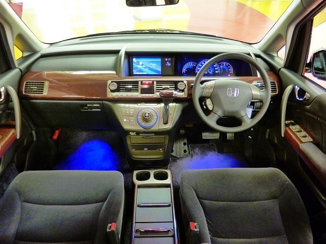 მინივენი - TOYOTA