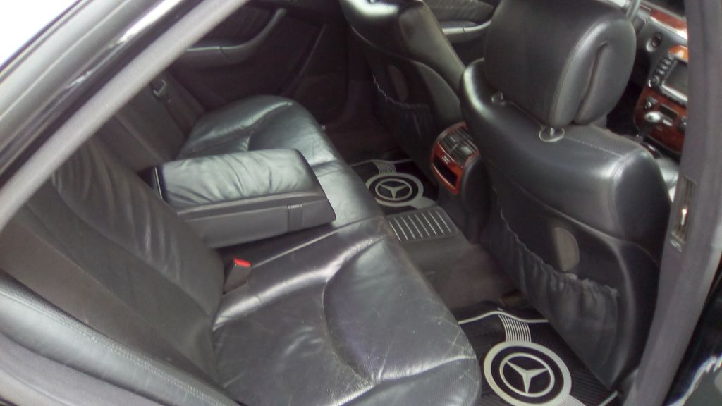 სედანი - MERCEDES-BENZ