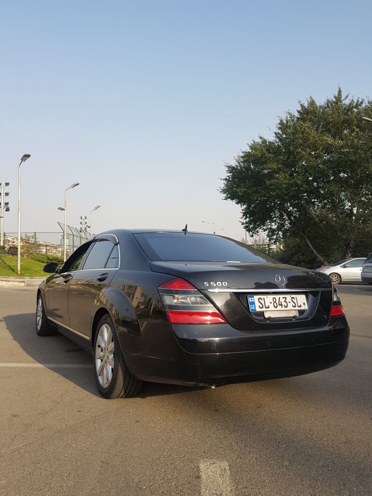 Sedan - MERCEDES-BENZ