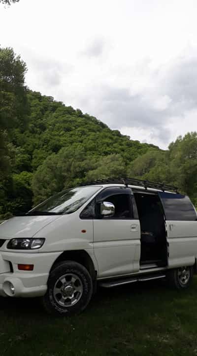 მინივენი - MITSUBISHI