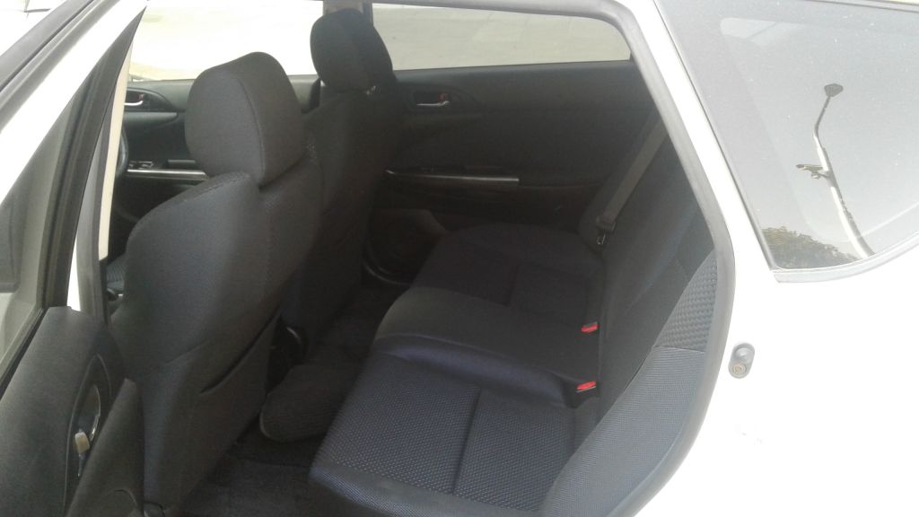 სედანი - TOYOTA