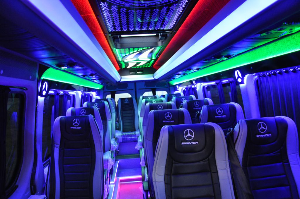 Micro Bus - MERCEDES-BENZ