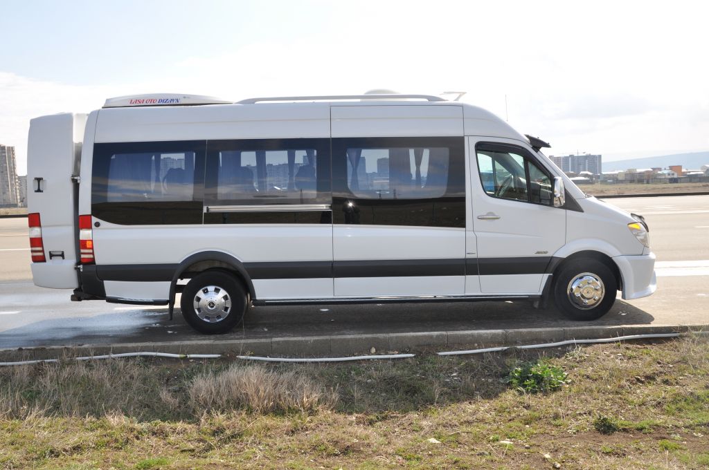 Micro Bus - MERCEDES-BENZ