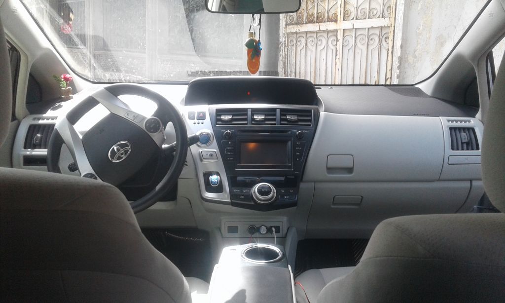 სედანი - TOYOTA