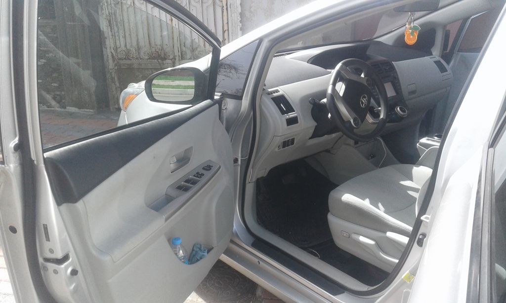 სედანი - TOYOTA