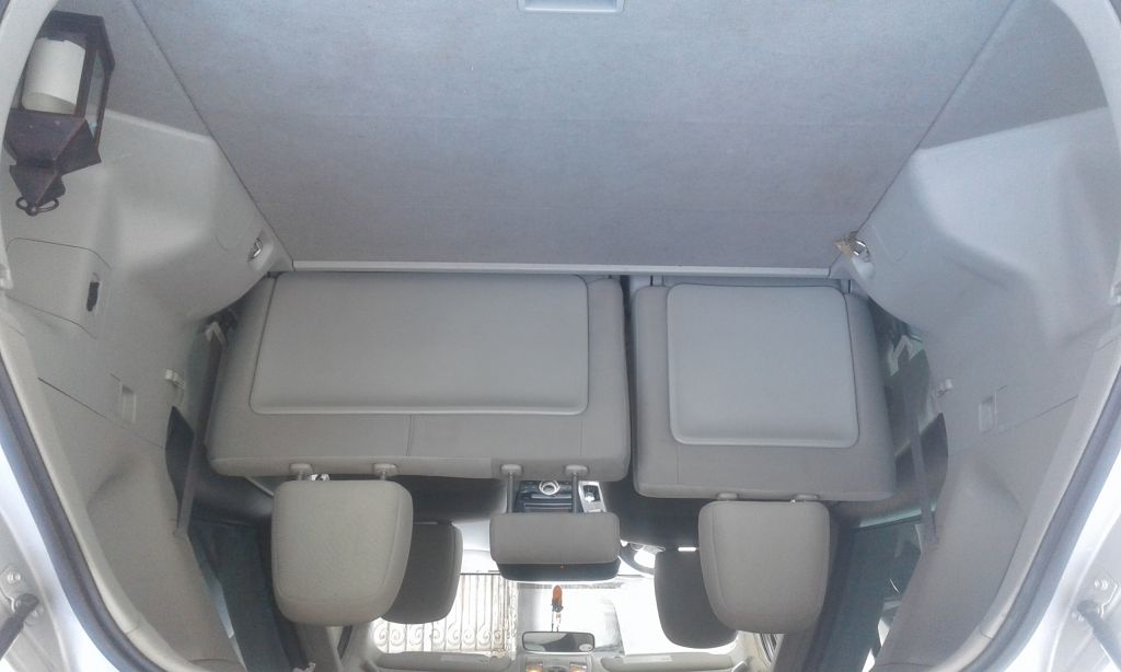 სედანი - TOYOTA