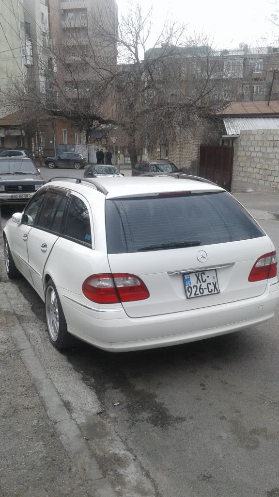 седан - MERCEDES-BENZ