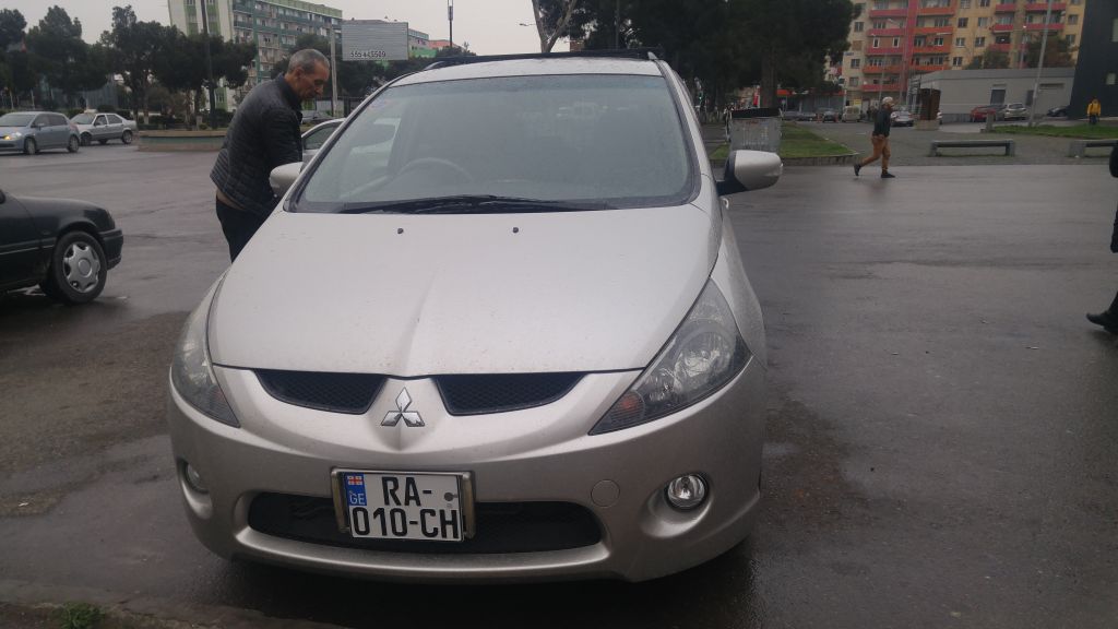 მინივენი - MITSUBISHI