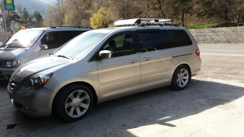 მინივენი - HONDA