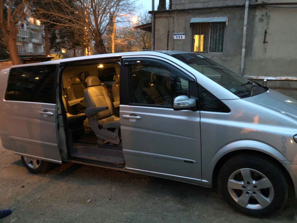 Minivan - MERCEDES-BENZ