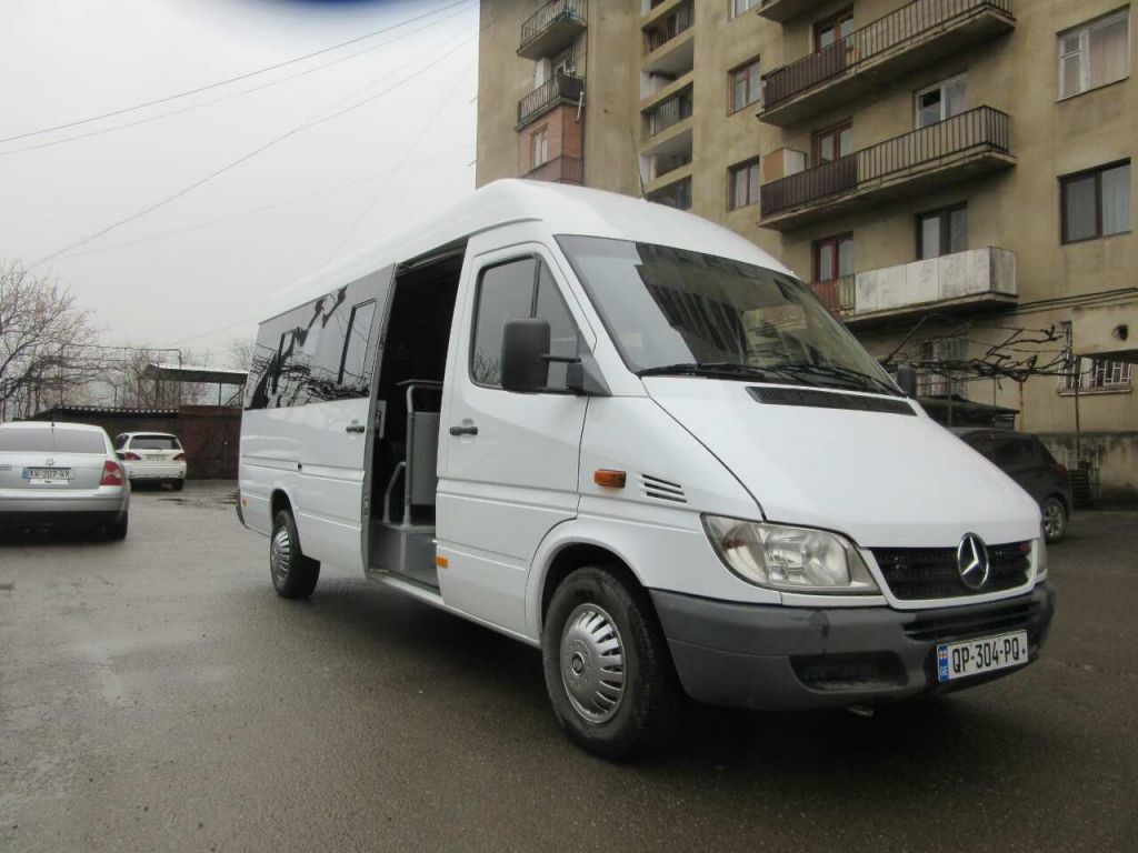 მრ.ავტობუსი - MERCEDES-BENZ
