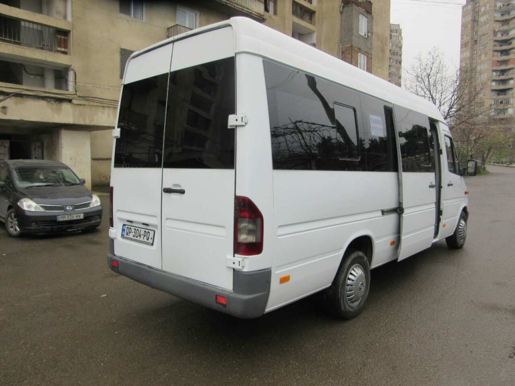 მრ.ავტობუსი - MERCEDES-BENZ