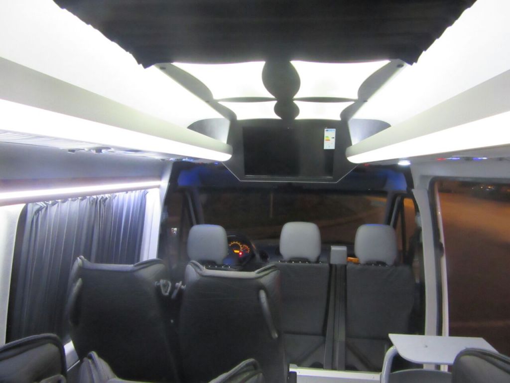 მრ.ავტობუსი - MERCEDES-BENZ