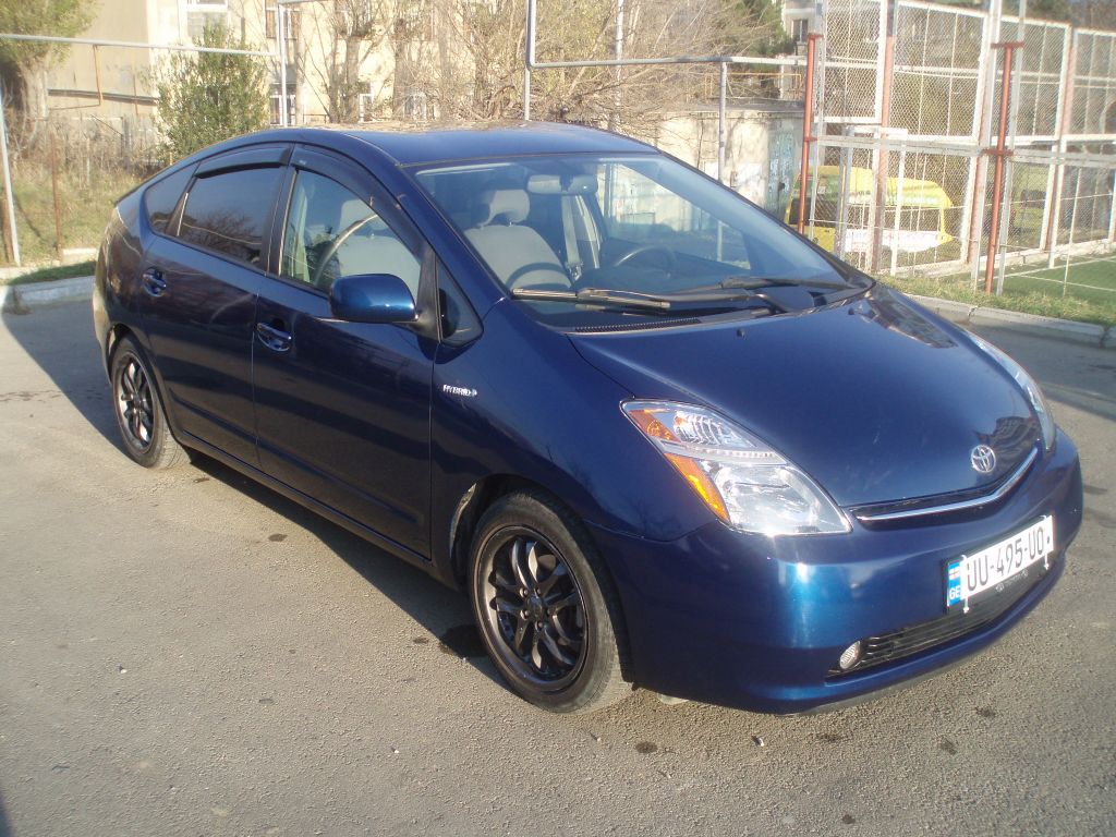 სედანი - TOYOTA