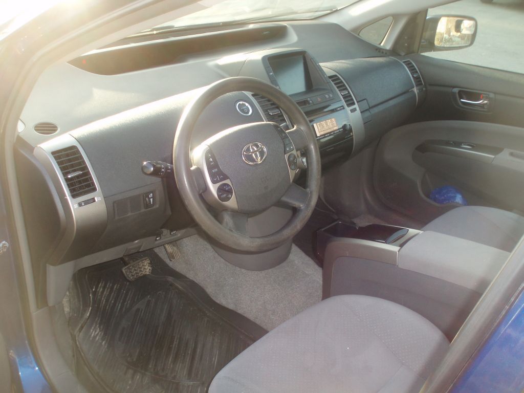 სედანი - TOYOTA