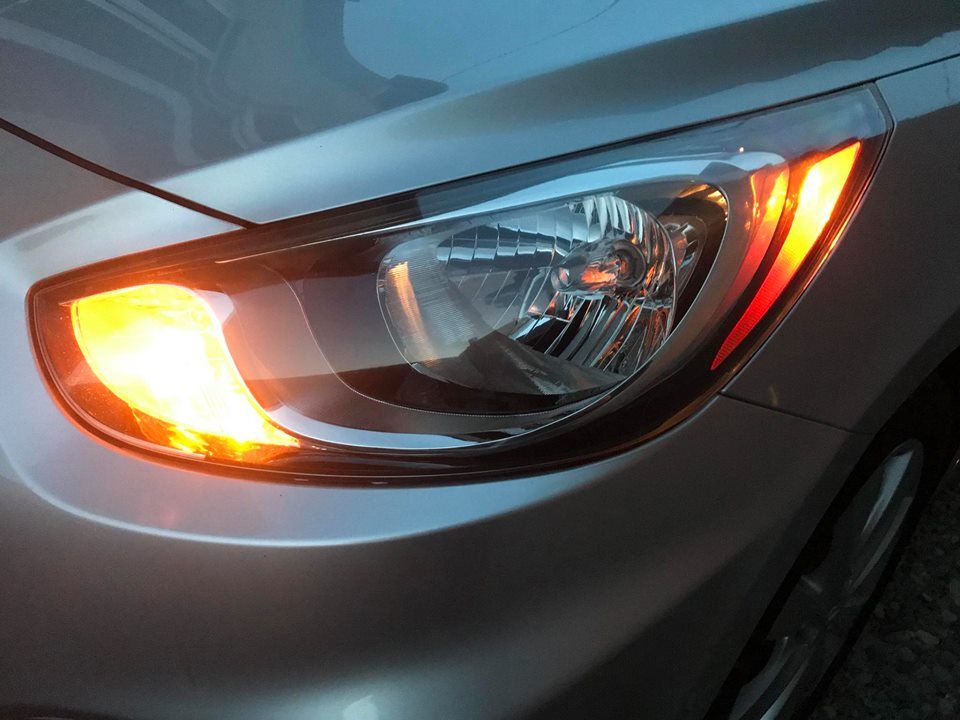 седан - HYUNDAI