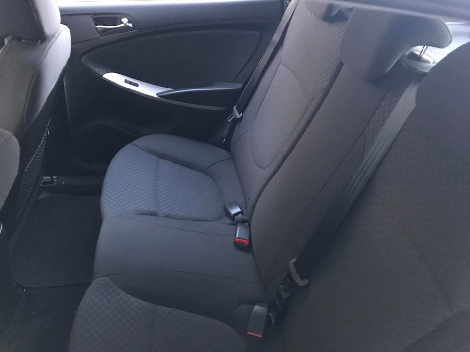 седан - HYUNDAI