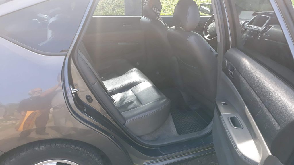 სედანი - TOYOTA