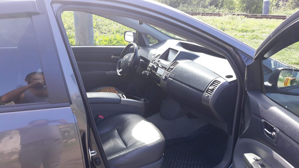 სედანი - TOYOTA