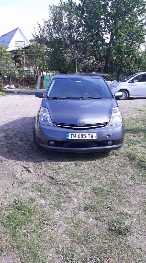 სედანი - TOYOTA