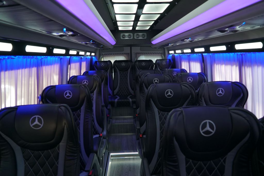 მრ.ავტობუსი - MERCEDES-BENZ