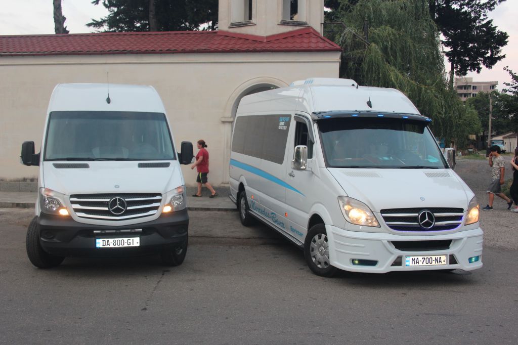 მრ.ავტობუსი - MERCEDES-BENZ