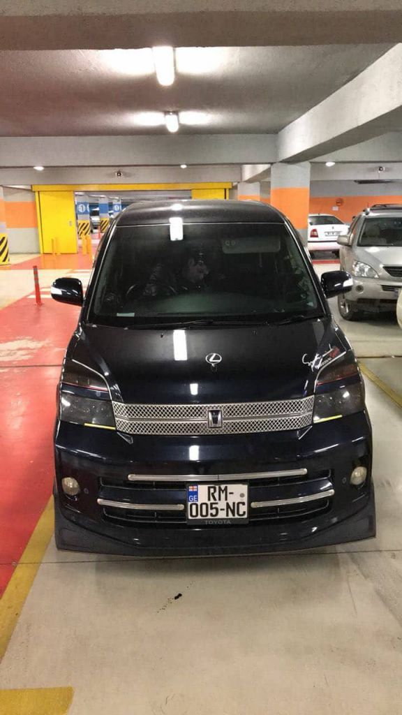 მინივენი - TOYOTA