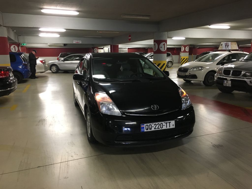 სედანი - TOYOTA