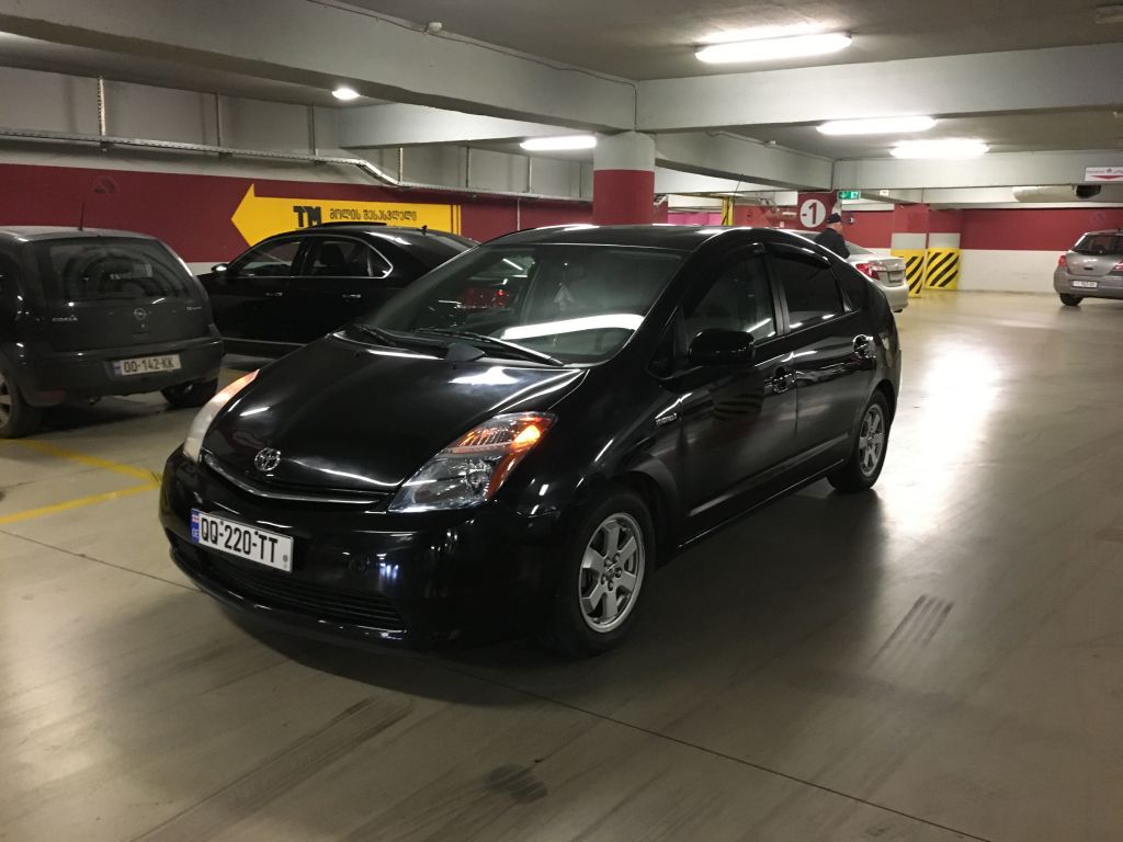 სედანი - TOYOTA