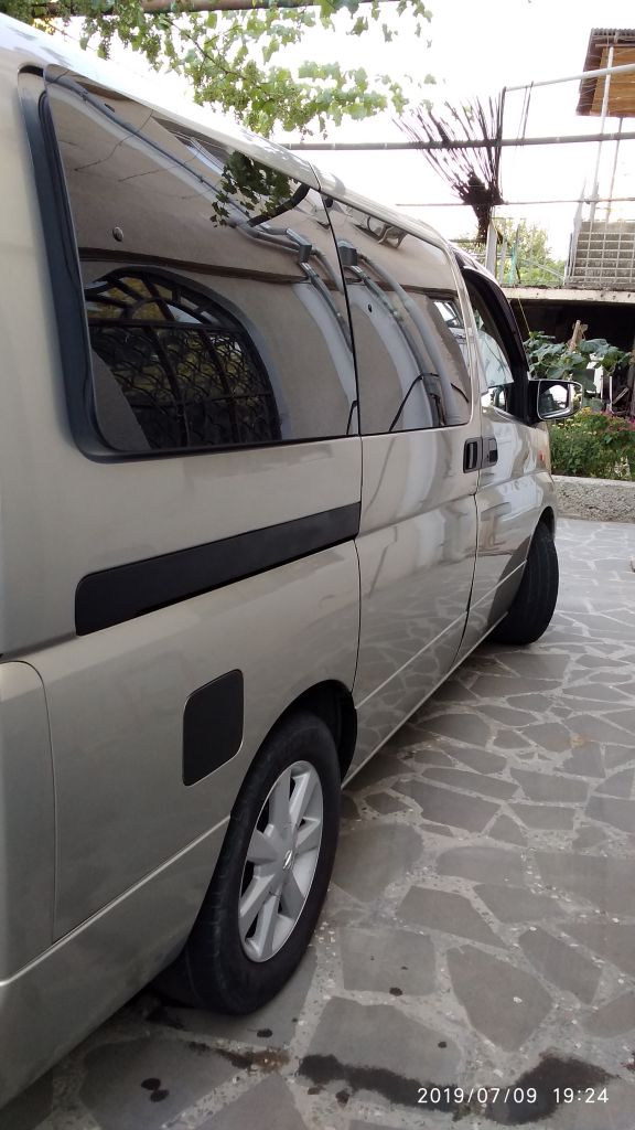 მინივენი - NISSAN