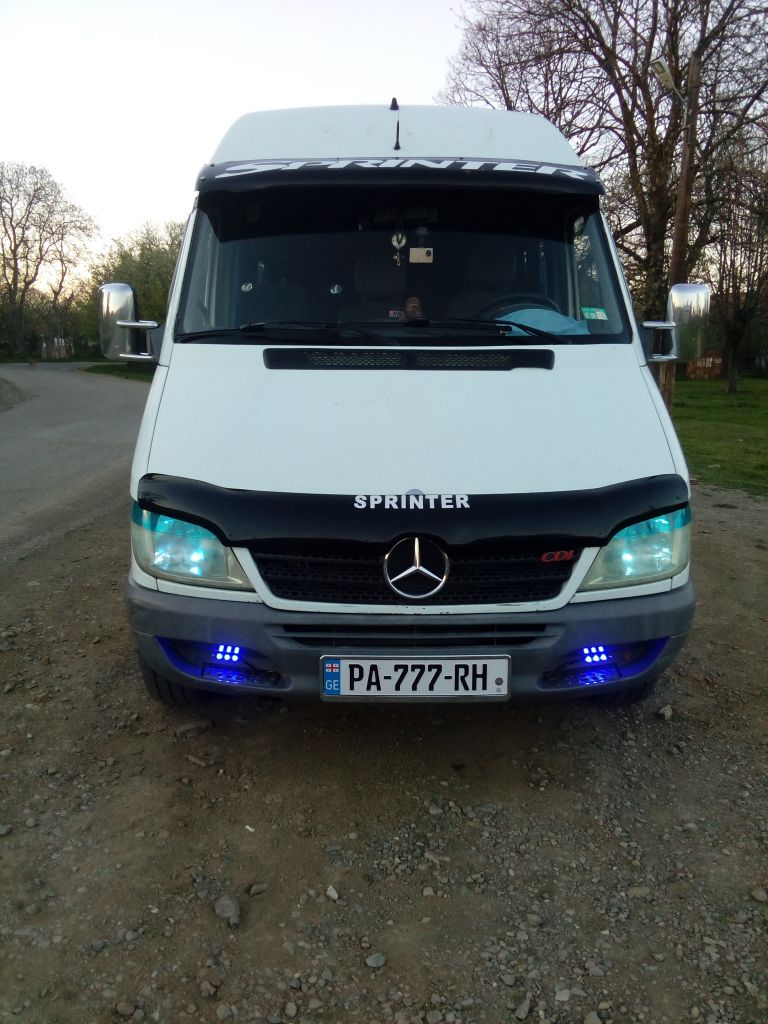 микроавтобус - MERCEDES-BENZ