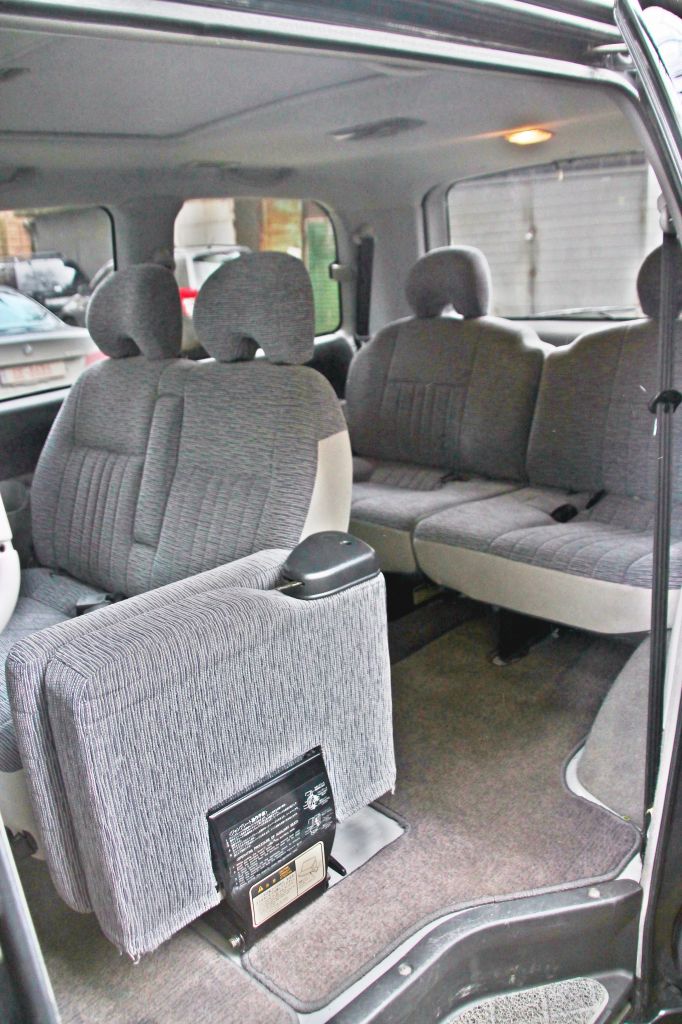 მინივენი - MITSUBISHI