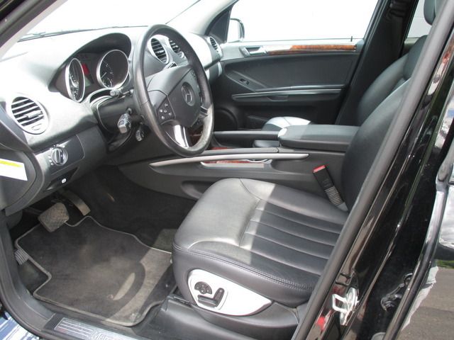 Jeep - MERCEDES-BENZ