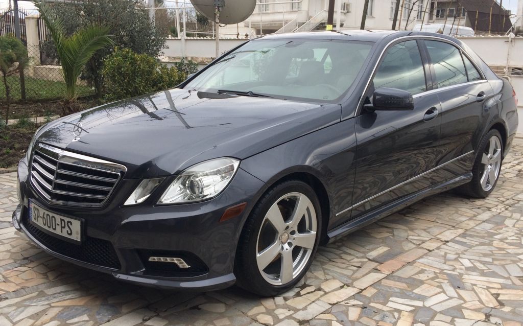 სედანი - MERCEDES-BENZ