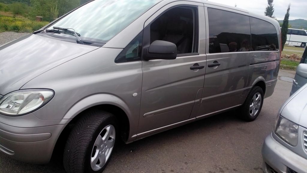 Minivan - MERCEDES-BENZ