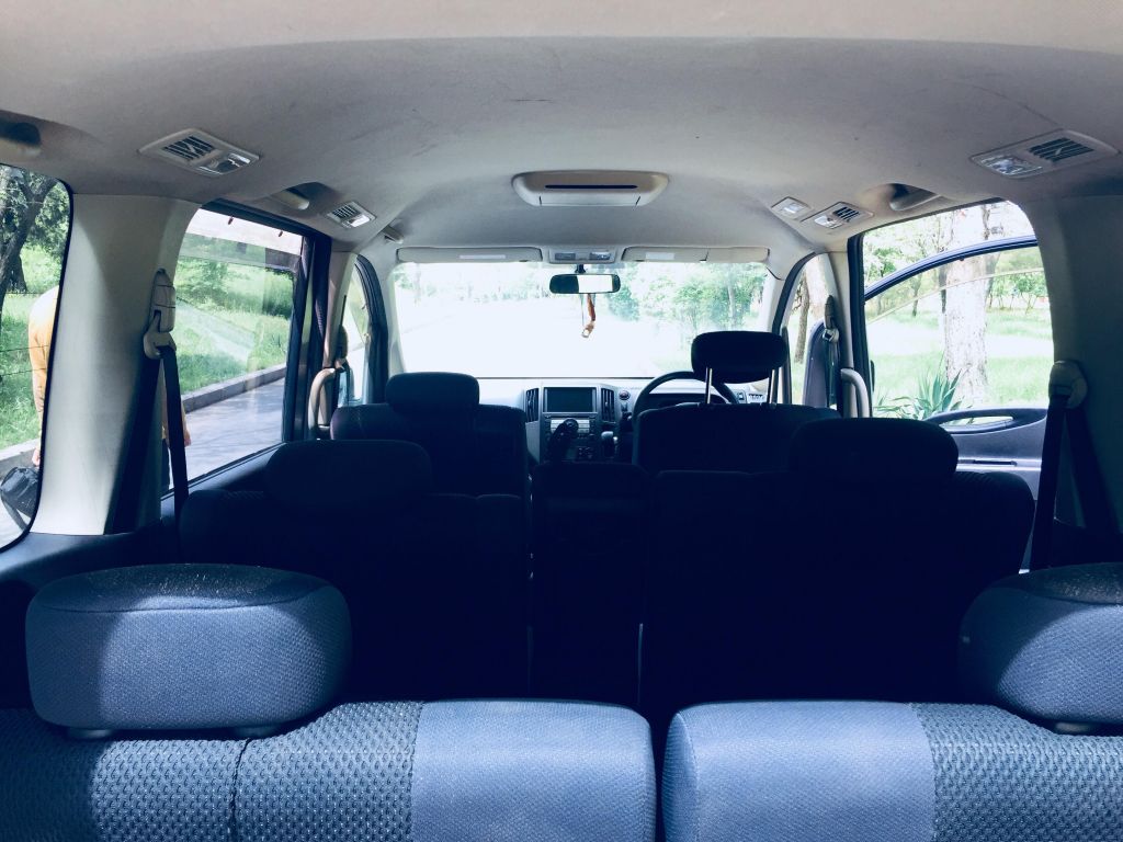 მინივენი - NISSAN