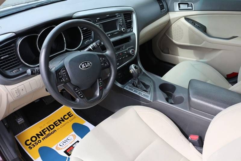 სედანი - KIA