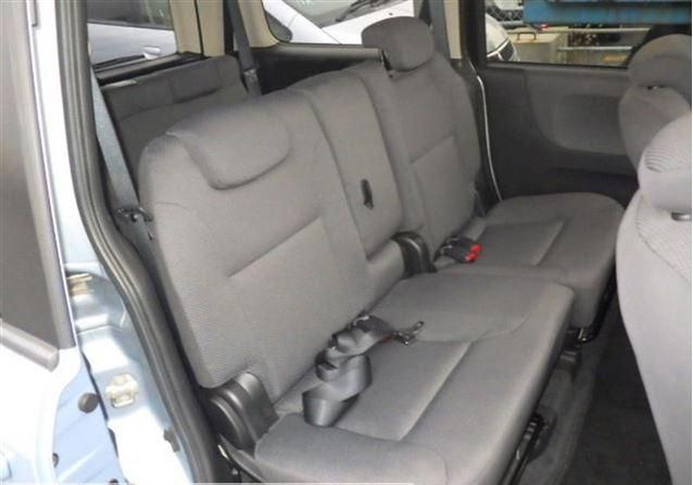 მინივენი - NISSAN