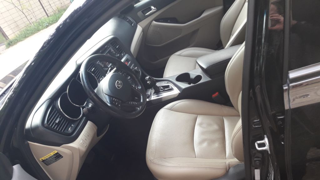 სედანი - KIA