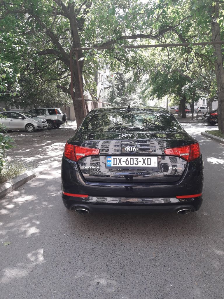 სედანი - KIA