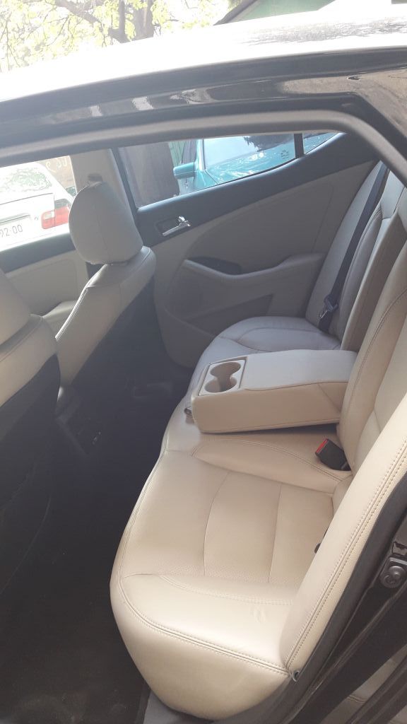 სედანი - KIA