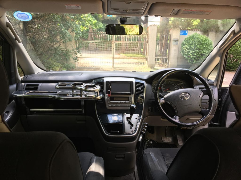 მინივენი - TOYOTA