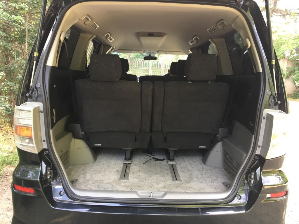 მინივენი - TOYOTA